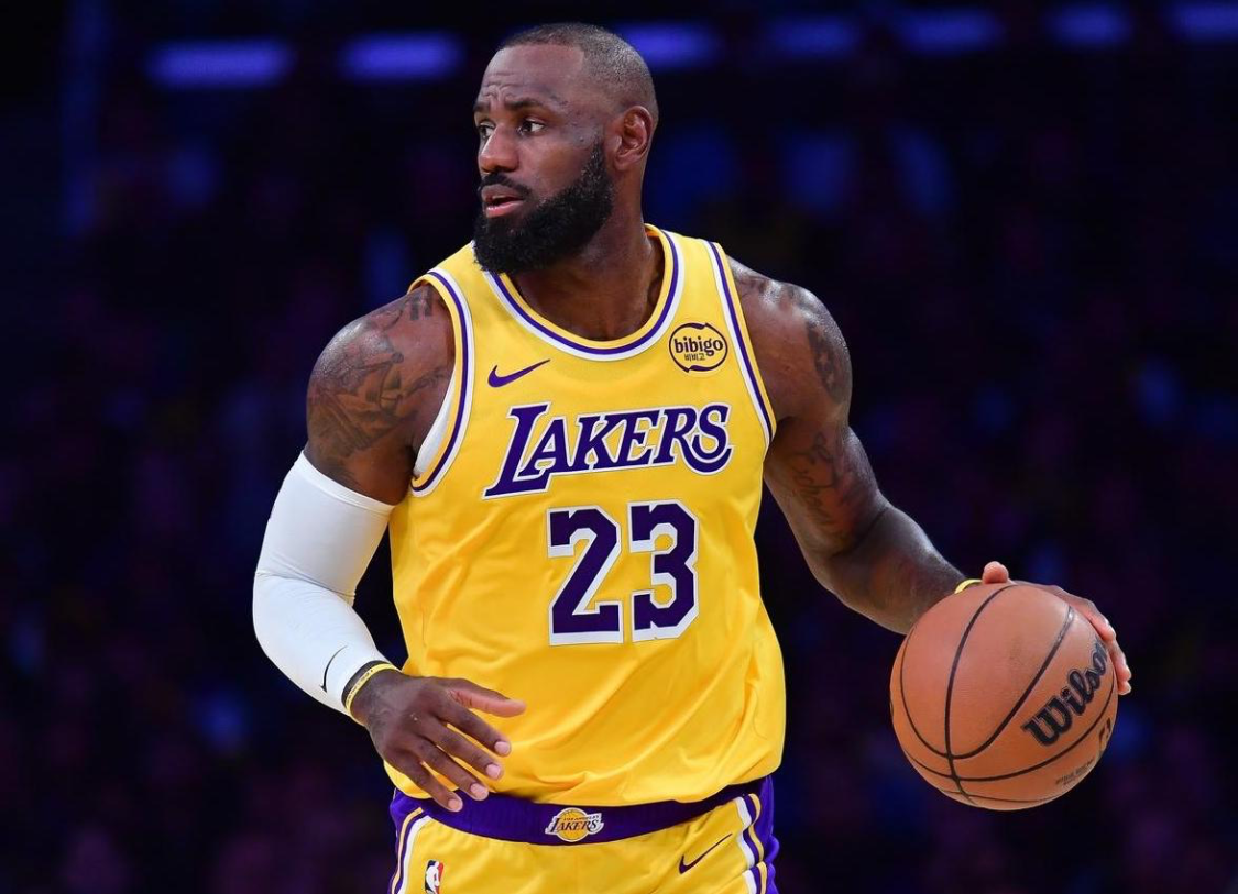 开云体育在线-詹姆斯是20岁、30岁以前历史总得分王！锁定40岁以后总得分王！