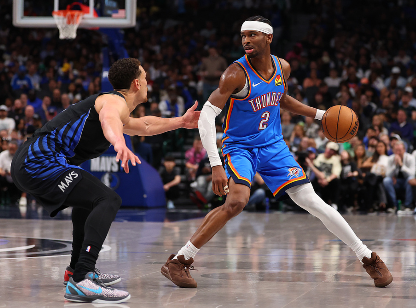 开云体育网页登录-雷霆100-87击败独行侠！亚历打破尘封63年NBA纪录，登顶历史第一