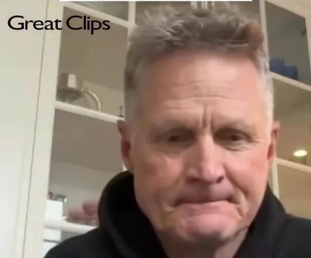 开云体育PC端-科尔：库里今天训练状态不错，打火箭复出不完全确定